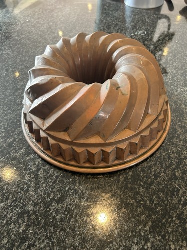 Victorian copper cake - copper, cake/jelly