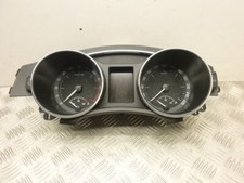 2011 SKODA SUPERB 1.6 TDI KPH SPEEDO CLOCKS & REV COUNTER 3T2920841H