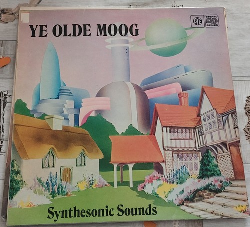 Olde moog synthesonic - ye,