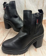 s. Oliver Faux Leather Heeled