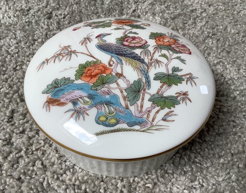 Wedgwood kutani crane - crane, gold