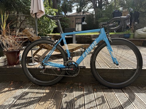 Factor road bike 54cm - bike,