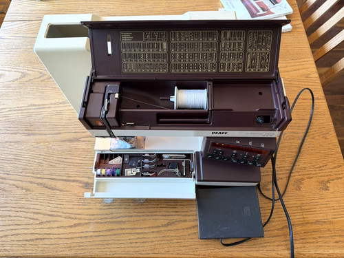 Pfaff creative 1471 - 1471, sewing