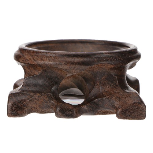 Ostrich egg holder - egg,