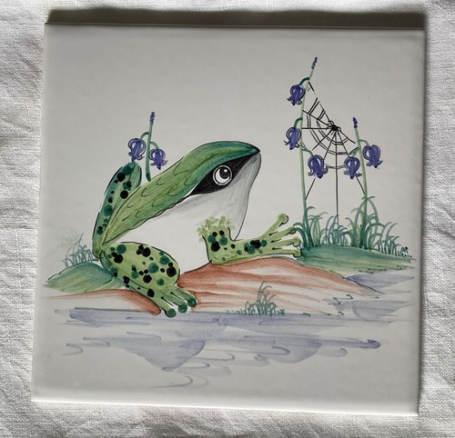 Vintage johnson tile frog - johnson,