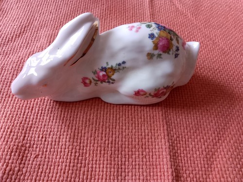 Rabbit figurine staffordshire - rabbit,
