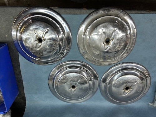 Austin hub caps set 4 - 10,