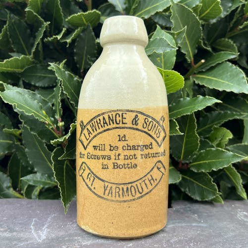 Lawrance sons yarmouth - &,