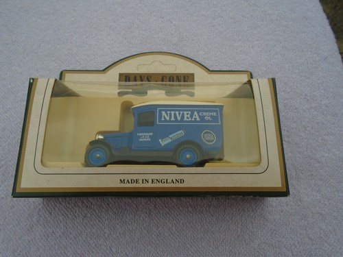 Lledo days gone 1928 chevrolet - days,