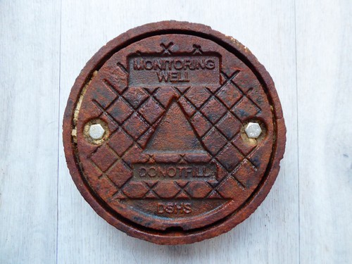 Vintage round cast iron - vintage,