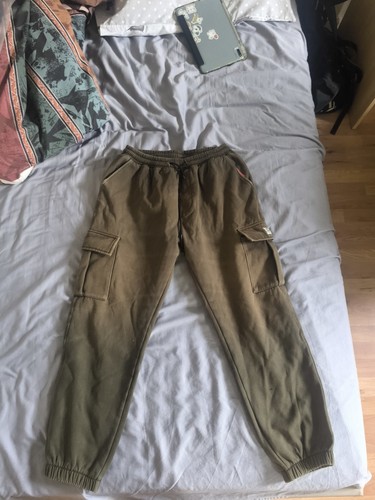 Army green fleece - -lined, jeans