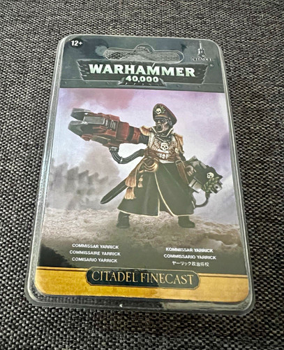 Warhammer 40k commissar - 40k,