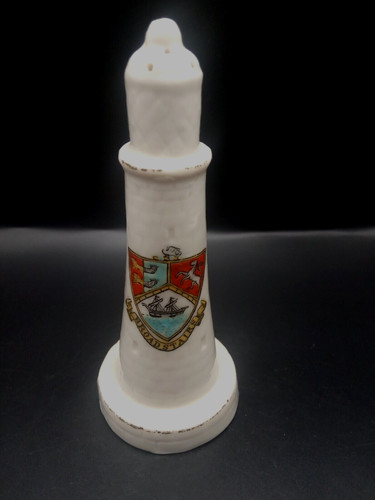 Crested china broadstairs - crested,