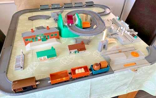 Tomy trains play - tomy, with