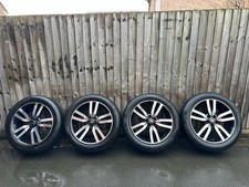 Land Rover Discovery 4 3