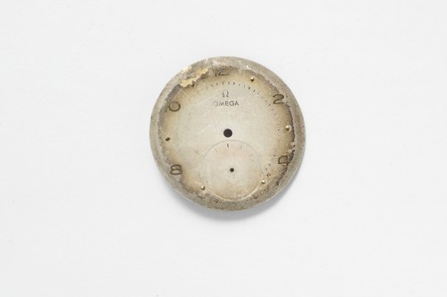 Omega dial damage - 30, t2