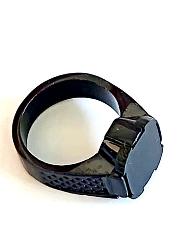 Black signet ring - black,