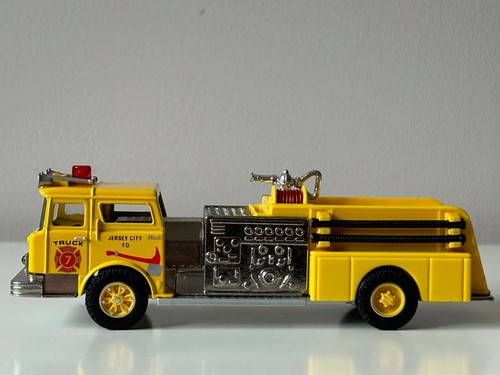 Mack pumper jersey city fire - jersey,