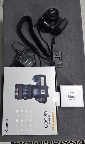 Canon eos mark - canon,