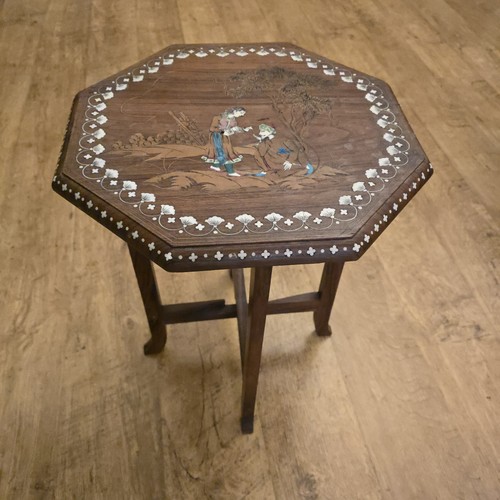 Antique octagonal folding - ,