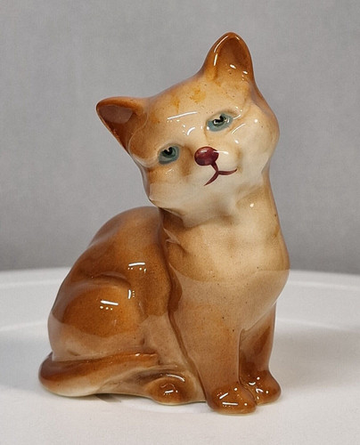 Vintage royal doulton figurine - doulton,