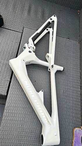 Nukeproof megawatt carbon - megawatt,