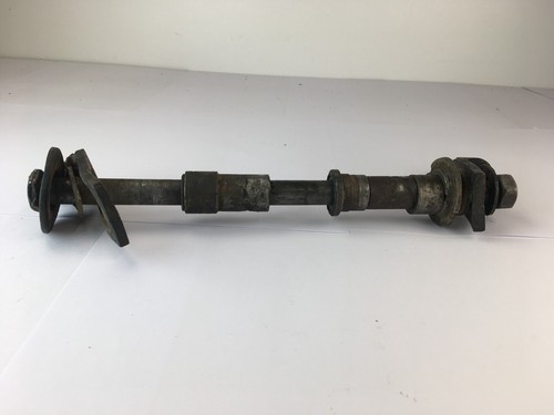 Yamaha 600 wheel axle - e,