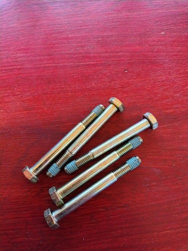 Lotus m100 x75 - m100, bolts.