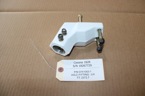 Cessna 182r main gear axle - lh,
