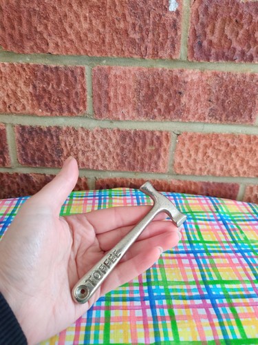 Retro walkers toffee hammer - retro,