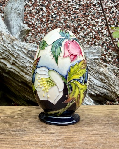 Moorcroft exquisite sleeping - moorcroft,
