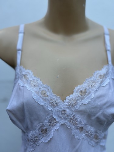 Feminine vintage white kayser - feminine,