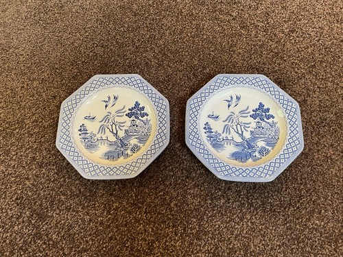 Willow pattern plates royal - pattern, x2