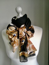 Lola Rose Black & Gold Jewel