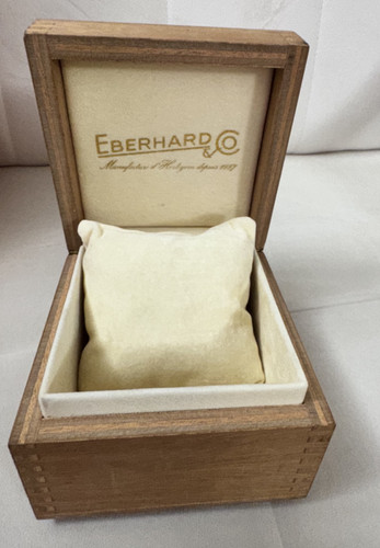 Eberhard original used - &,
