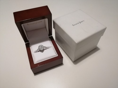 Ernest jones platinum - platinum, and