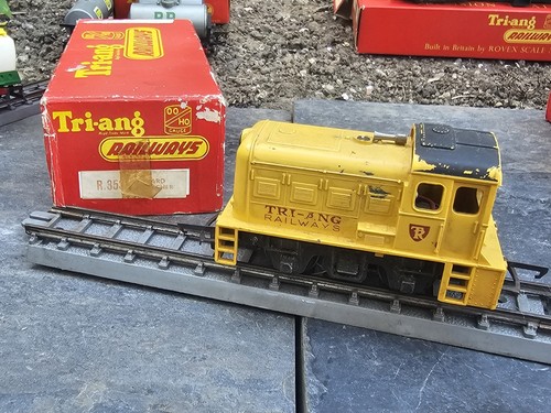 Tri ang r353 yard - yard, switcher