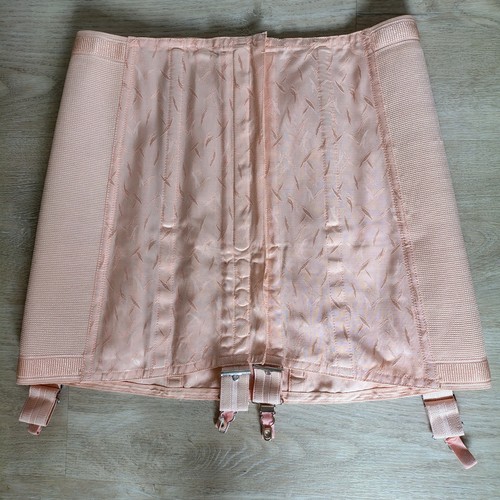 Vintage 1950 1960s twilfit - /,