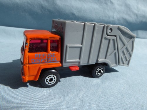 Matchbox cars refuse truck - -,
