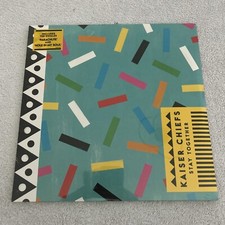 KAISER CHIEFS STAY TOGETHER