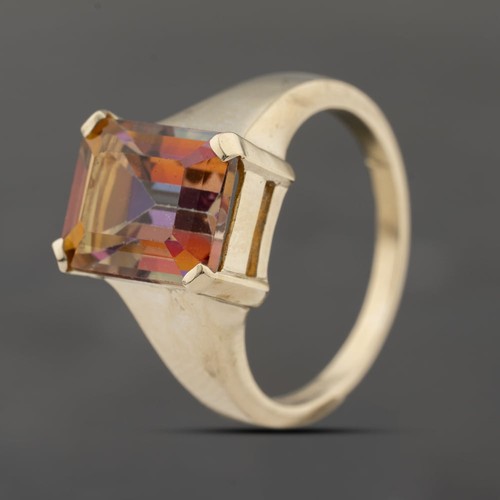 Second hand 9ct yellow gold - second,