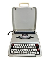 Smith-Corona Beige DeLuxe