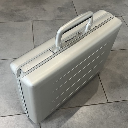 Samsonite bott case - dr,