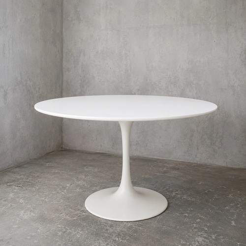 Mid century space age white - age,