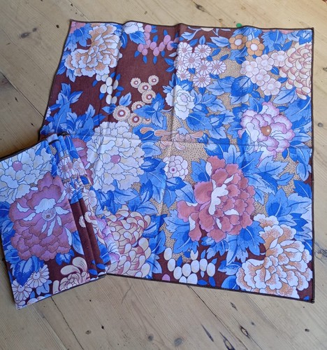 1970s vintage napkins - 6, x