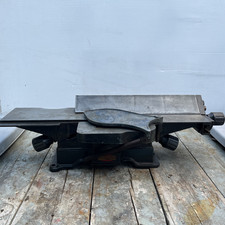 Vintage Walker Turner 4" Jointer Woodworking Bench Tool Driver Line Notched Deck