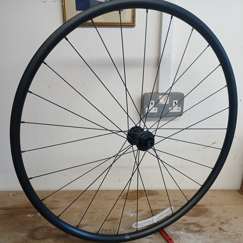 Bontrager tlr 700c - front, road