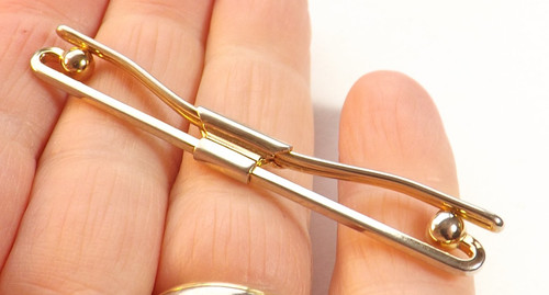 Collar bar clasp stay - stay, clip