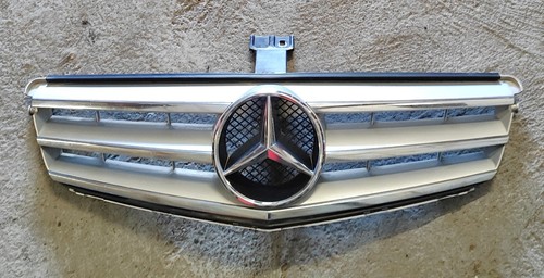 Mercedes class w204 - c,