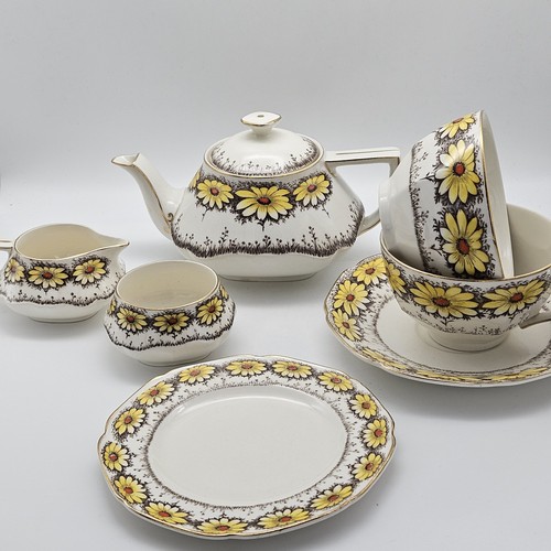 Crown ducal teapot - ducal, milk